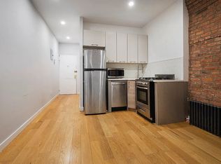 21 Catherine St #4R, New York, NY 10038