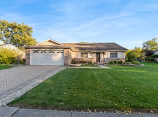 111 Deerpath Rd, Matteson, IL 60443