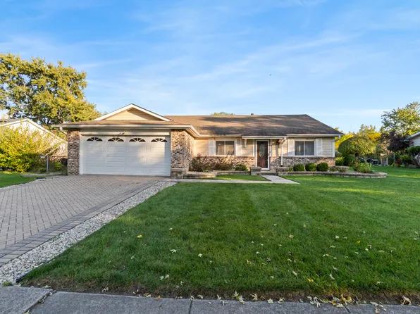 111 Deerpath Rd, Matteson, IL 60443