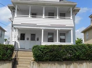 9 Middle St, Ansonia, CT 06401