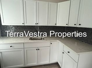 99 Chestnut St, Salem, NJ 08079