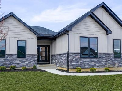 9327 Rochelle Ln, Centerville, OH, 45458