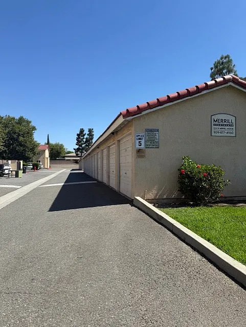 Merrill Apartments — Photo 4
