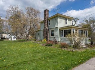 17 High St, Alexandria Bay, NY 13607