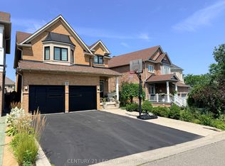 12 Aria Ln, Brampton, ON L6S 6J5