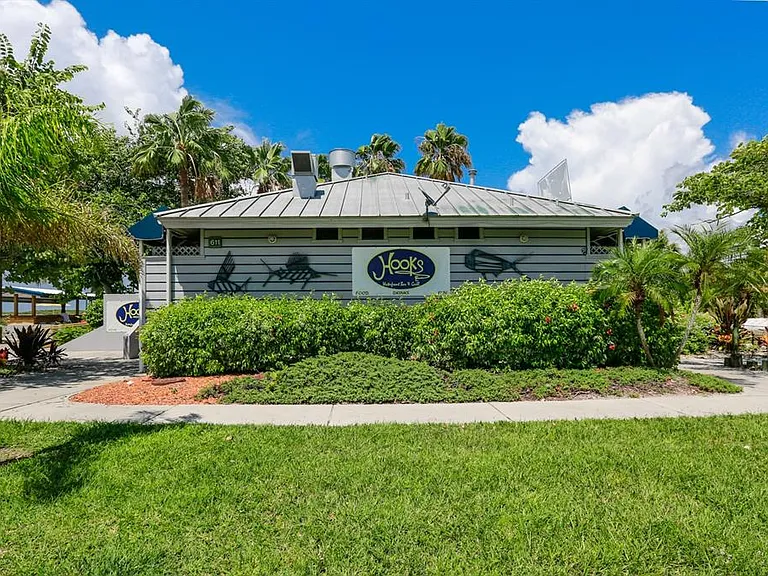 812 Bahia Del Sol Dr #A — Photo 36