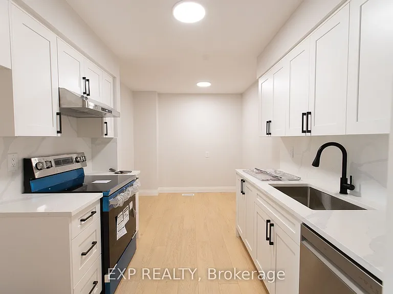 710 Coronation Ave #7 — Photo 10