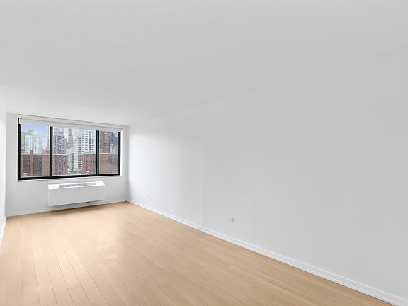 3rd image of 75 W End Ave APT C19e