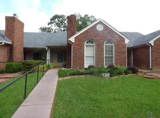 128 Woodland Ridge Dr, McComb, MS 39648