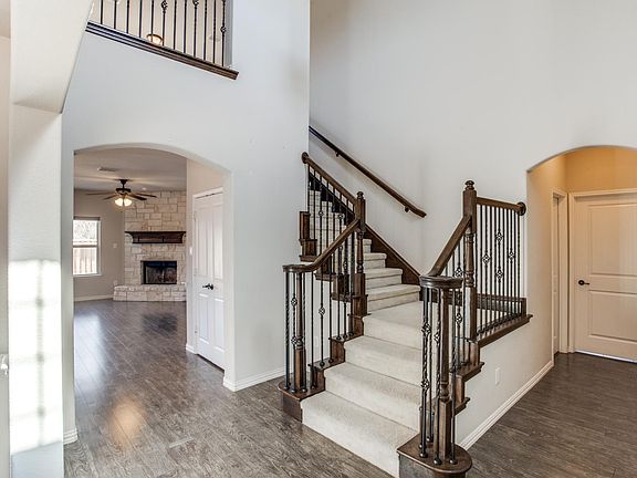 4th image of 11221 Gibbons Creek Dr