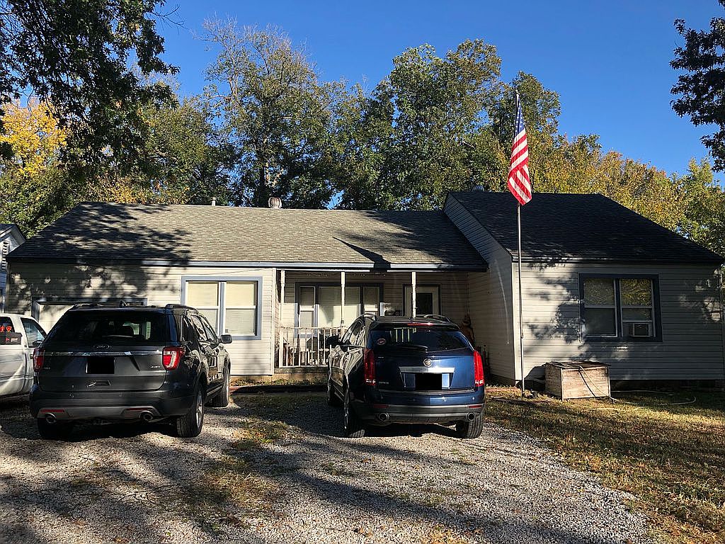 317 N Rowe St, Pryor, OK 74361 | Zillow