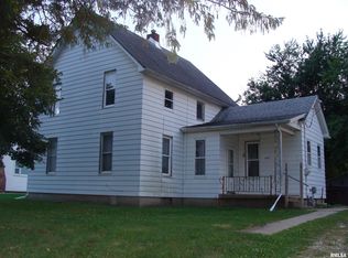 487 N Elmwood Rd #1, Farmington, IL 61531