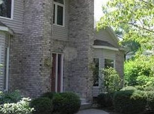 8111 Cameron Ct SE, Caledonia, MI 49316