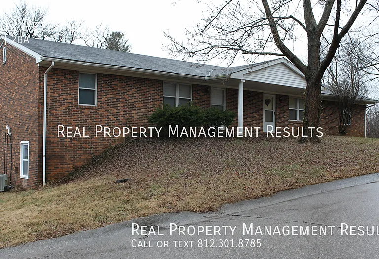 4002 Petes Ct #4002 — Photo 1