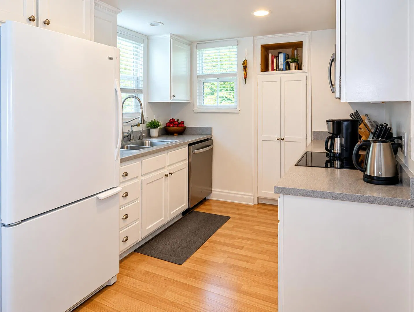 4416 S. Roxborough Park St — Photo 3