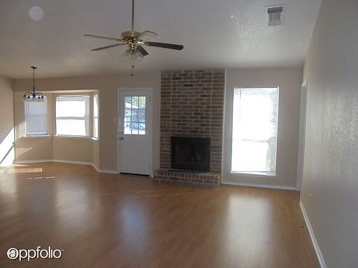 2nd image of 2606 Lain Dr