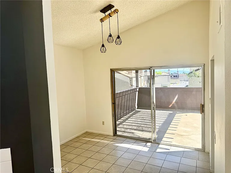 9362 Shadowood Dr #G — Photo 4