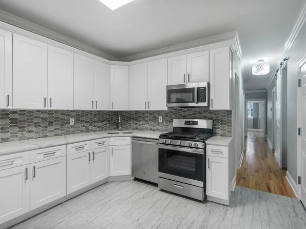 71 West 54th Street image 12 of 24