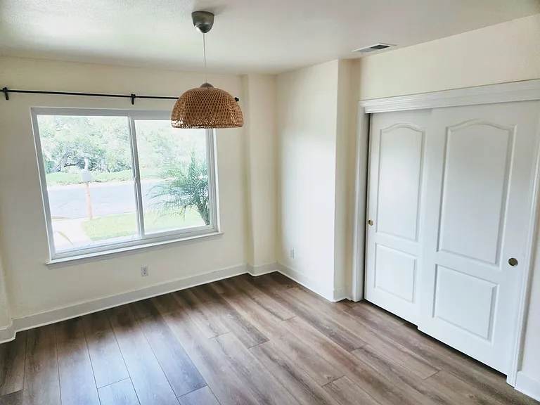 1586 San Diego Loop — Photo 4