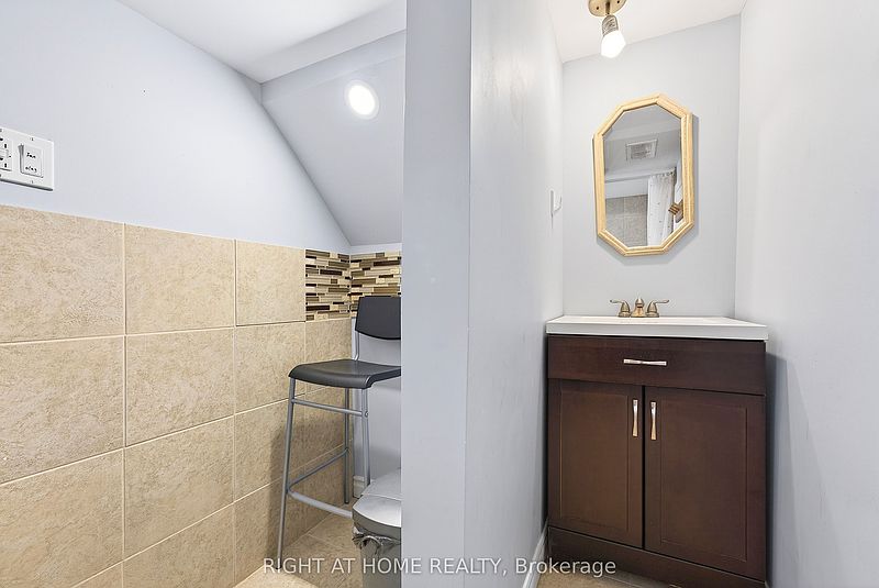 Ottawa House for rent - 4 Bedrooms — photo 31