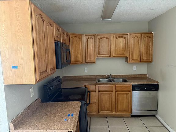 5th image of 912 SKYVIEW DRIVE