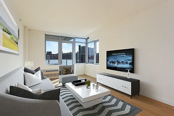 1st image of 180 Myrtle Ave #14P
