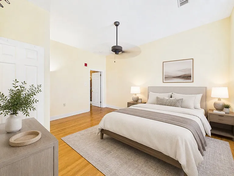 1619 Green Street — Photo 11