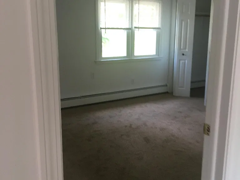 83 Chestnut St #2 — Photo 5