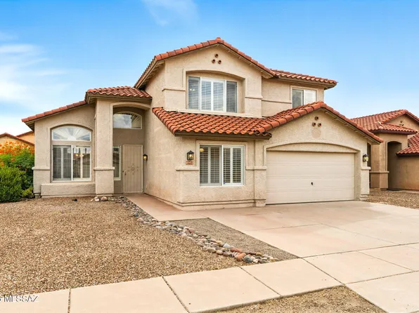 8952 E Rainsage St, Tucson, AZ 85747