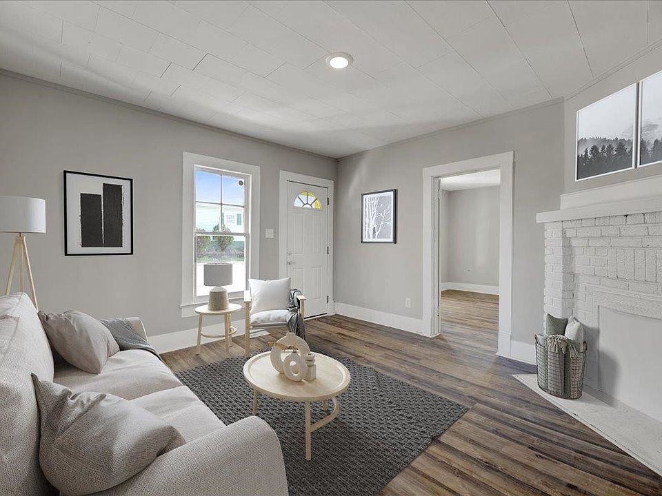 1st image of 713 N Hyde Park Ave