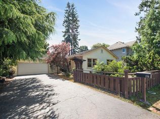 773 Los Robles Ave, Palo Alto, CA 94306