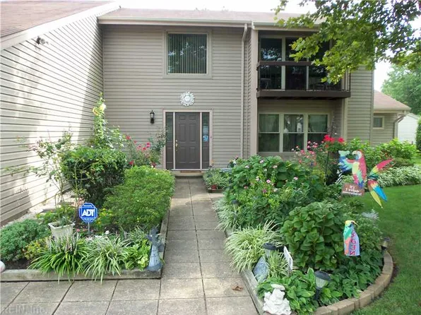 1444 Lake Christopher Dr, Virginia Beach, VA 23464