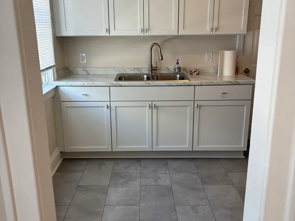 13507 Merl Ave #Up, Lakewood, OH 44107