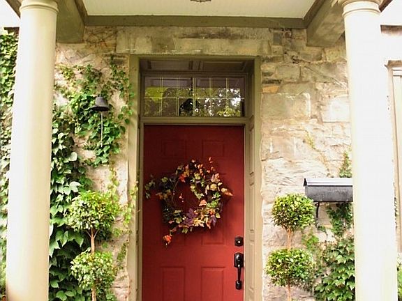 2nd image of 201 Elm St
