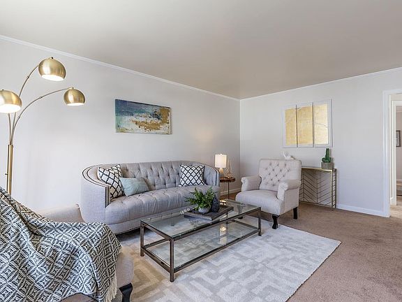 3rd image of 283 Village Way