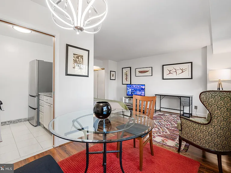 1801 Clydesdale Pl NW #311 — Photo 29
