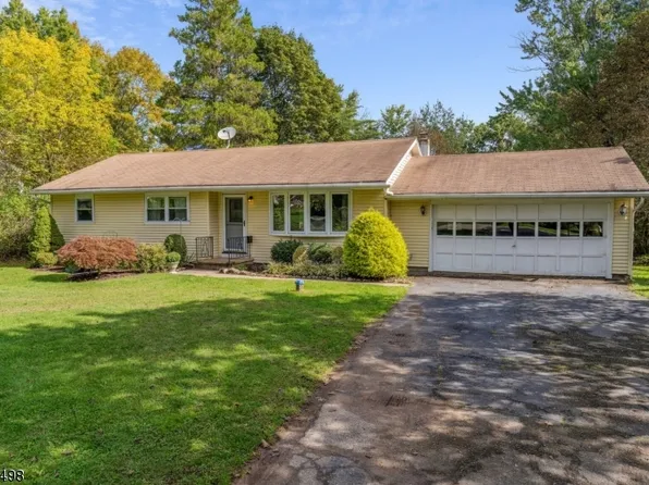 109 Glenn Ter, Mansfield Twp., NJ 07840