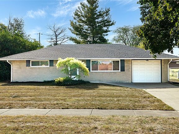 2nd image of 1524 Hillwood Dr