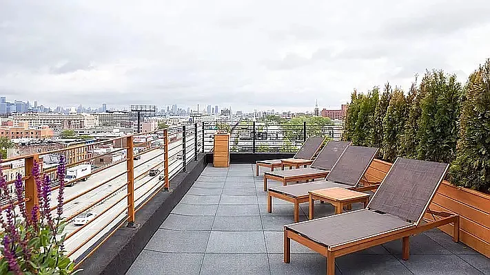 Rented by Safdie Realty Group | media 11