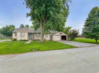 951 W Palmer St, Frankfort, IN 46041