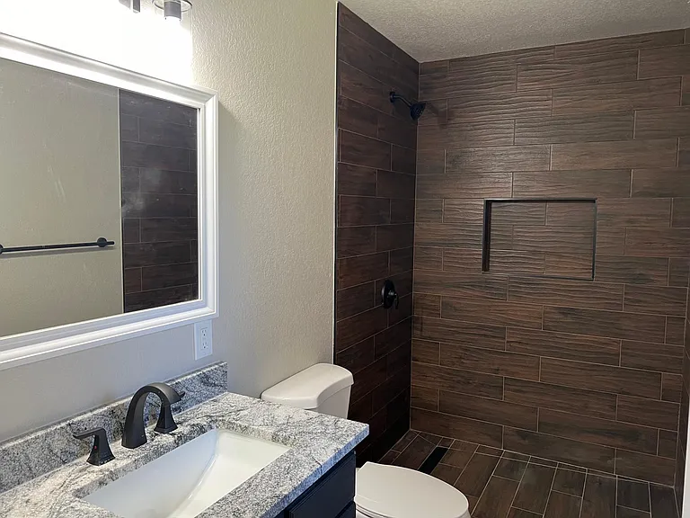 214 S Florence St — Photo 10