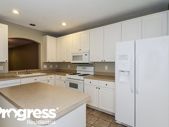 4th image of 16123 Bridgecrossing Dr