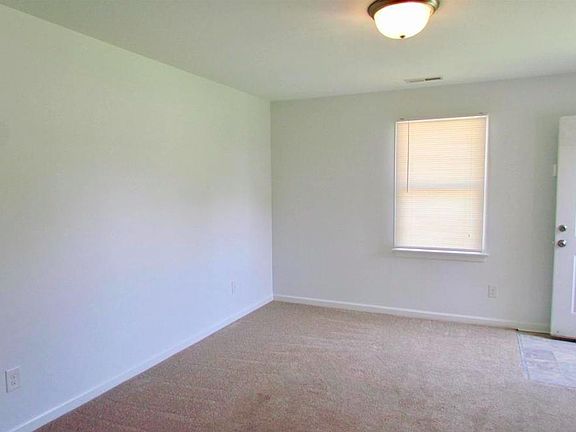 2nd image of 4 N Sussex Dr #B