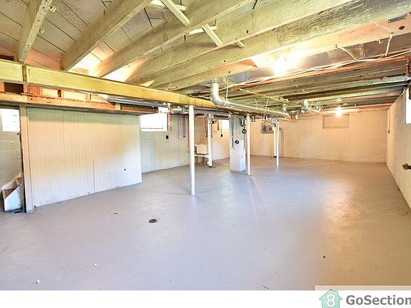 2nd image of 5589 Eastlawn St