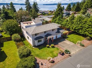 1206 Pilchuck Pl, Fox Island, WA