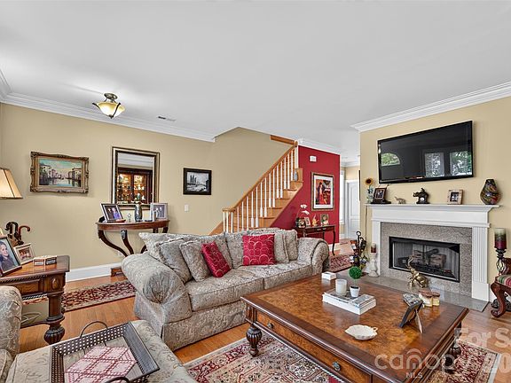 5th image of 14441 Adair Manor Ct