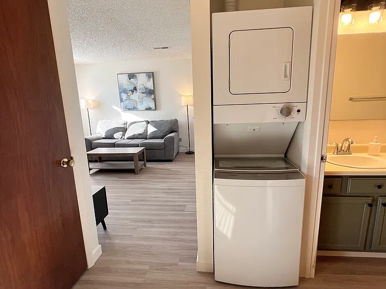 In Unit Washer and Dryer