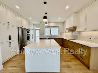 767 Deans Dr #1, Kelowna, BC V1P 1A1