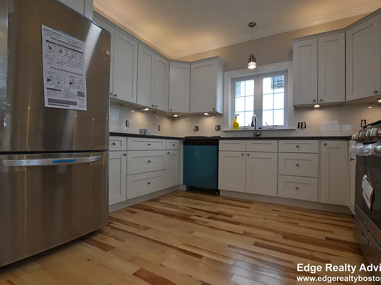 168 Bigelow St #1 — Photo 6