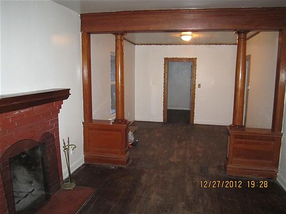 1131 N. MLK Living Room 2